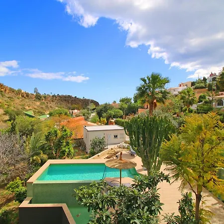 Holiday Hada Villa